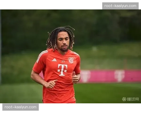 加拉塔萨雷主帅手握一球优势，次回合客战策略成焦点